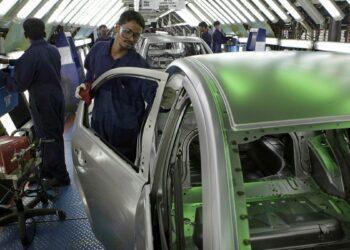 Why are American automakers leaving India?