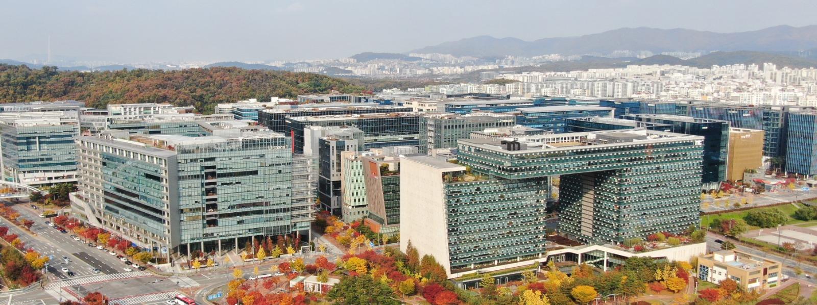 View of Pangyo Techno Valley (Image source: Pangyo Techno Valley website)