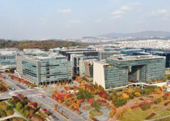 View of Pangyo Techno Valley (Photo Source: Pangyo Techno valley website.)