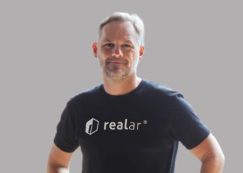 From Vision to Venture: Dr. Daniel Swan’s Guide to Innovation in Tech Startups