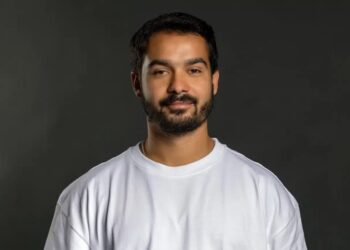 Darwinz AI Raises $325K Seed Round to Scale Arabic-First AI Copilot